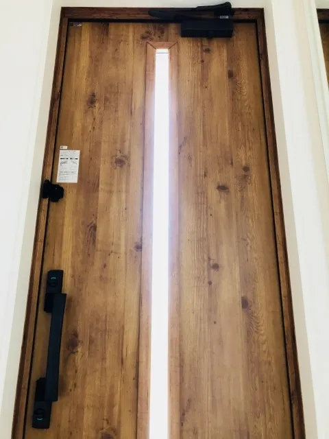 玄関ドアで新たな第一印象を